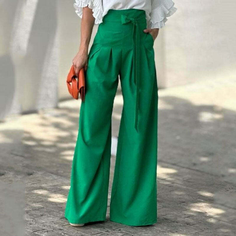 Y2K Aesthetic Cargo Skirt with Coquette Style and Grunge Vibes - Cute Tops and Comfy Hoodie Included