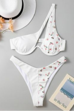 Y2K Aesthetic Cargo Skirt with Coquette Style and Grunge Vibes - Cute Tops and Pastel Goth Fashion