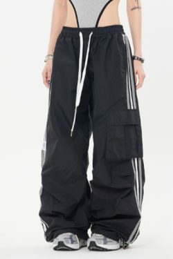 Y2K Aesthetic Cargo Skirt with Coquette Style and Grunge Vibes - Cute Tops and Pastel Goth Fashion