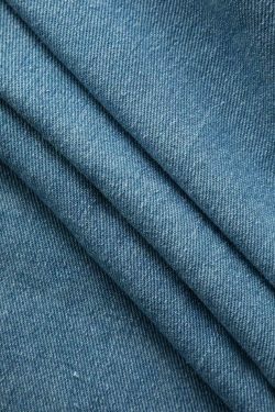 Y2K Aesthetic Cargo Skirt with Flap Pocket and Frayed Denim Slit