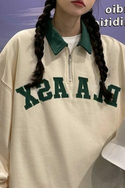 Y2K Aesthetic Contrast Color Embroidery Hoodie with Kangaroo Pocket