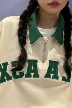 Y2K Aesthetic Contrast Color Embroidery Hoodie with Kangaroo Pocket