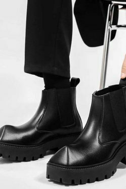 Y2K Aesthetic Coquette Style Black Angled Toe Chelsea Boots