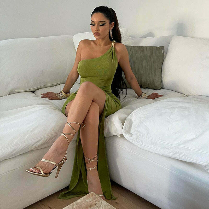 Y2K Aesthetic Coquette Style Cargo Skirt Dress - Grunge Goth Fashion with a Twist Y2K Aesthetic Coquette Style Cargo Skirt Dress - Grunge Goth Fashion with a Twist