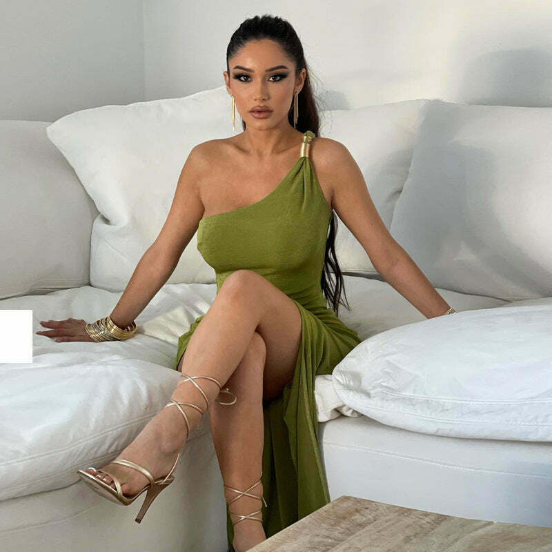 Y2K Aesthetic Coquette Style Cargo Skirt Dress - Grunge Goth Fashion with a Twist Y2K Aesthetic Coquette Style Cargo Skirt Dress - Grunge Goth Fashion with a Twist