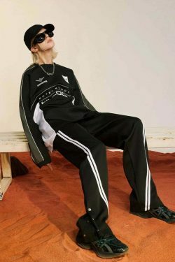 Y2K Aesthetic Coquette Style Cargo Skirt Hoodie - Vintage Sweater Vest