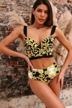 Y2K Aesthetic Coquette Style Cargo Skirt with Pastel Goth Vibes and Grunge Flair