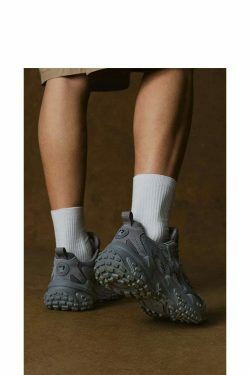 Y2K Aesthetic Coquette Style Cargo Skirt with Xtep Chinoiserie Sneakers