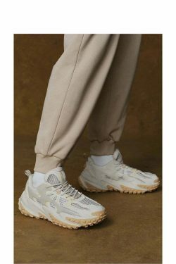 Y2K Aesthetic Coquette Style Cargo Skirt with Xtep Chinoiserie Sneakers