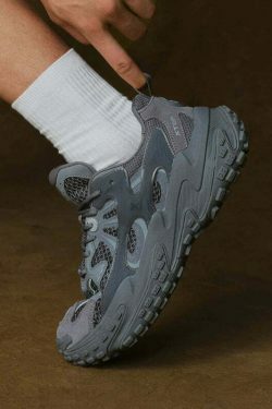 Y2K Aesthetic Coquette Style Cargo Skirt with Xtep Chinoiserie Sneakers