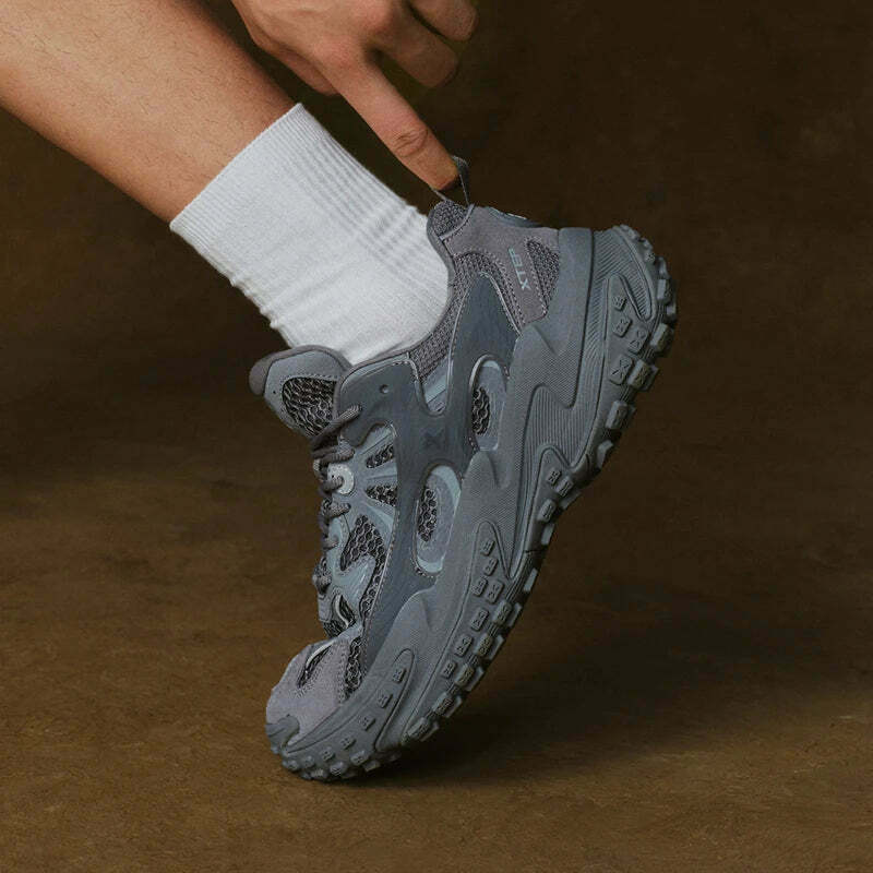 Y2K Aesthetic Coquette Style Cargo Skirt with Xtep Chinoiserie Sneakers Y2K Aesthetic Coquette Style Cargo Skirt with Xtep Chinoiserie Sneakers