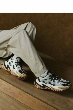 Y2K Aesthetic Coquette Style Cargo Skirt with Xtep Chinoiserie Sneakers