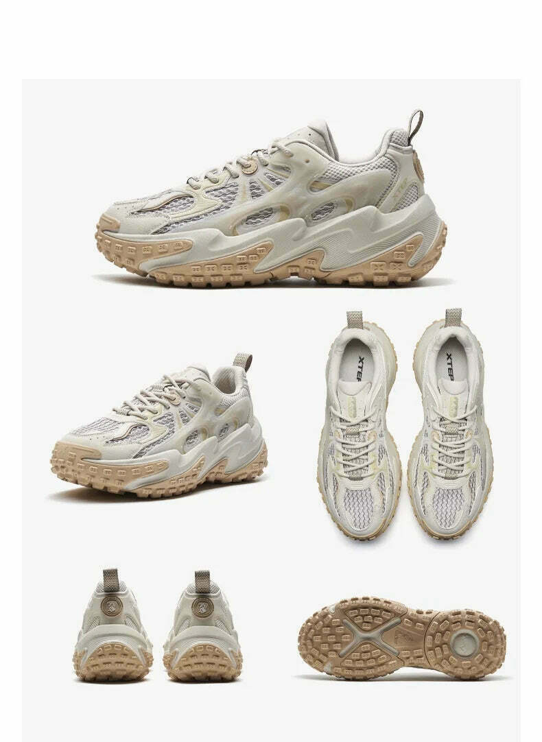 Y2K Aesthetic Coquette Style Cargo Skirt with Xtep Chinoiserie Sneakers Y2K Aesthetic Coquette Style Cargo Skirt with Xtep Chinoiserie Sneakers