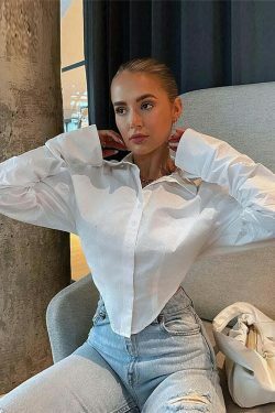 Y2K Aesthetic Cropped Contour Classic Shirt in Coquette Style