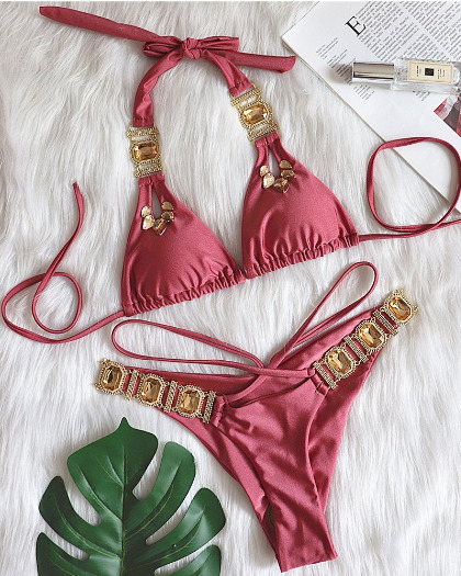 Y2K Aesthetic Crystal Diamond Bandage Split Bikini - Coquette Grunge Style Fashion Y2K Aesthetic Crystal Diamond Bandage Split Bikini - Coquette Grunge Style Fashion