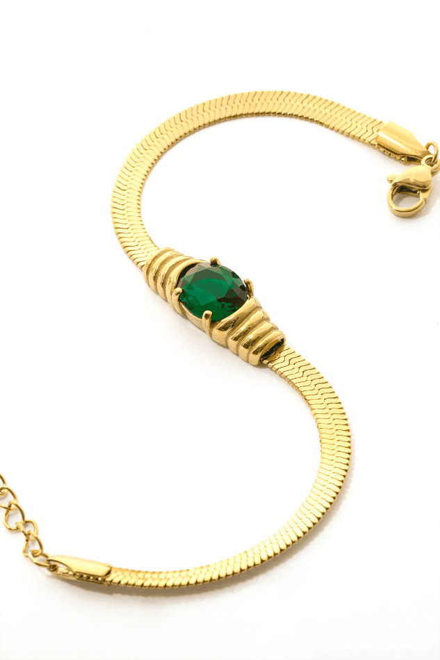 Y2K Aesthetic Emerald Bracelet: Coquette Style Grunge Outfits & Cute Tops for Women Y2K Aesthetic Emerald Bracelet: Coquette Style Grunge Outfits & Cute Tops for Women