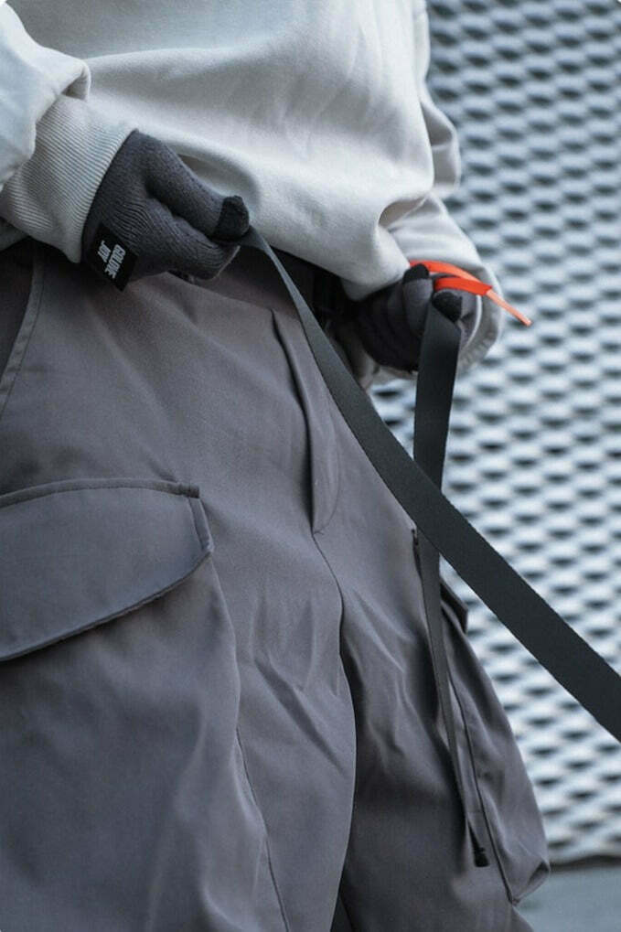 Y2K Aesthetic Extended Belt Strap Cargo Pants for Women - Grunge Style with Coquette Touch Y2K Aesthetic Extended Belt Strap Cargo Pants for Women - Grunge Style with Coquette Touch