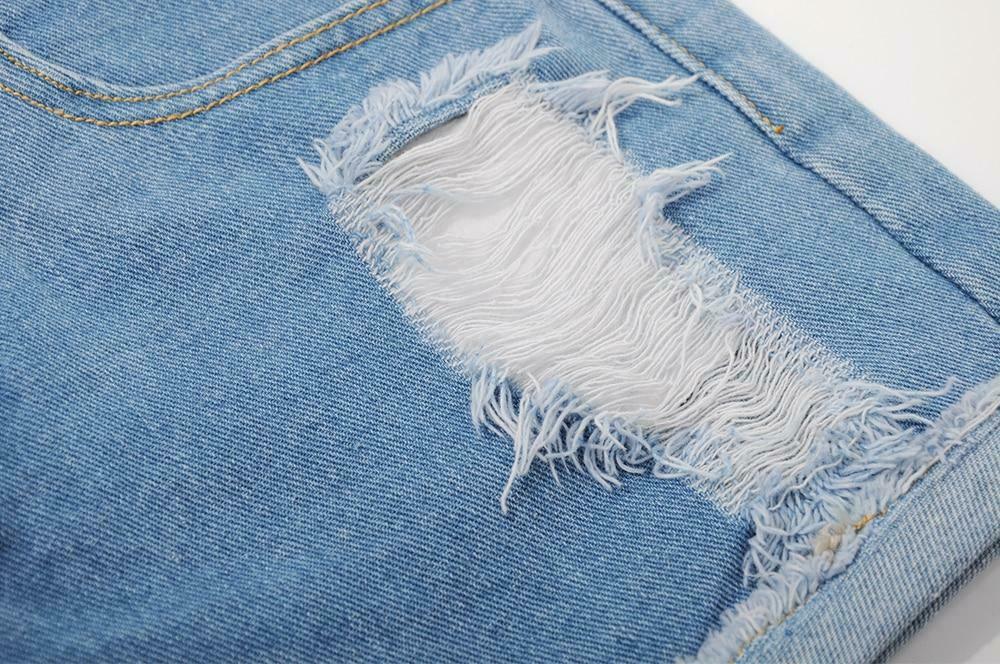 Y2K Aesthetic Fashion: Great Wave Print Shorts - Coquette Grunge Outfits Y2K Aesthetic Fashion: Great Wave Print Shorts - Coquette Grunge Outfits