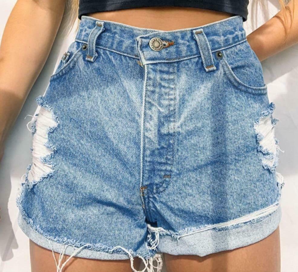 Y2K Aesthetic Fashion: Great Wave Print Shorts - Coquette Grunge Outfits Y2K Aesthetic Fashion: Great Wave Print Shorts - Coquette Grunge Outfits