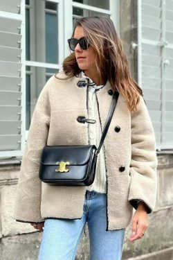 Y2K Aesthetic Faux Fur Coat for Women - Coquette Style Grunge Fashion with Old Money Elegance