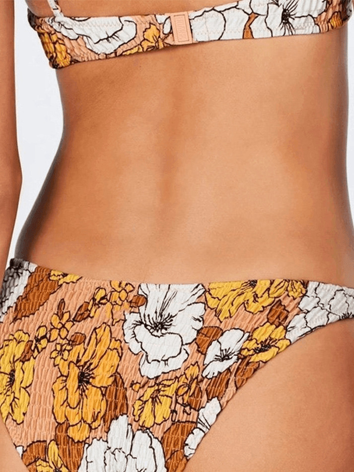 Y2K Aesthetic Floral Print Smocked Bikini Set - Vintage-inspired Swimwear for Trendy Women Y2K Aesthetic Floral Print Smocked Bikini Set - Vintage-inspired Swimwear for Trendy Women