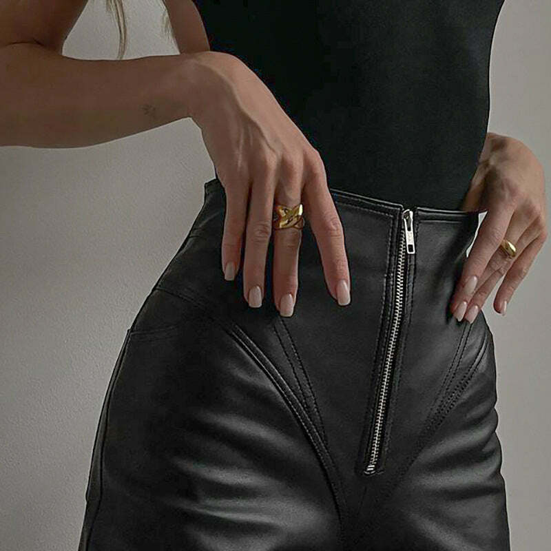 Y2K Aesthetic Front Zipper PU Leather Pants for Women - Hip-Lifting Slim Fit Y2K Aesthetic Front Zipper PU Leather Pants for Women - Hip-Lifting Slim Fit