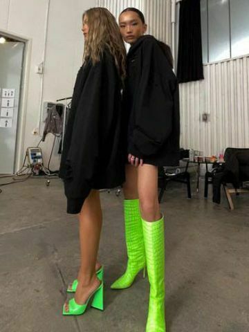 Y2K Aesthetic Grunge Style Black Hoodie for Women - Coquette Fashion with Pastel Goth and Emo Vibes Y2K Aesthetic Grunge Style Black Hoodie for Women - Coquette Fashion with Pastel Goth and Emo Vibes