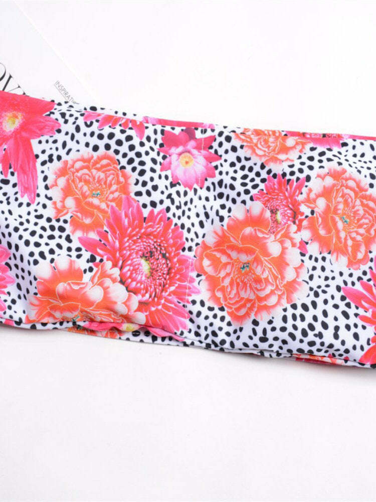 Y2K Aesthetic High Cut Flower Print Bikini Swimsuit - Strapless & Backless Y2K Aesthetic High Cut Flower Print Bikini Swimsuit - Strapless & Backless