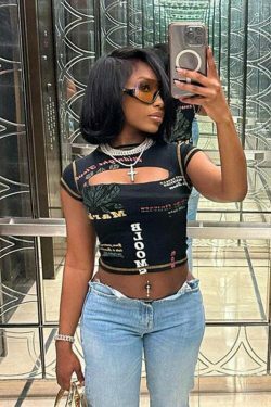 Y2K Aesthetic Hollow Short-Sleeved T-Shirt for Women - Coquette, Grunge, and Pastel Goth Fashion