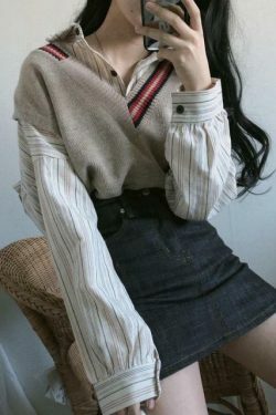 Y2K Aesthetic Knit Beige Vest: Striped Casual Vintage Shirt for Women