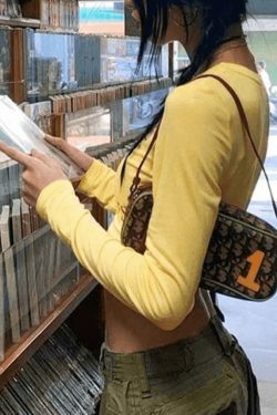 Y2K Aesthetic Letter Print Crop Tee: Coquette & Grunge Style, Cute Tops, Pastel Goth, Cargo Skirt