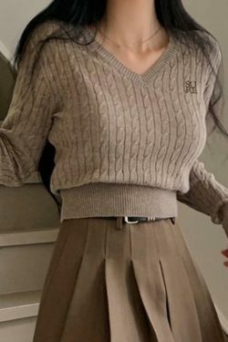 Y2K Aesthetic Long Sleeve V-Neck Cable-Knit Crop Top with Embroidered Lettering