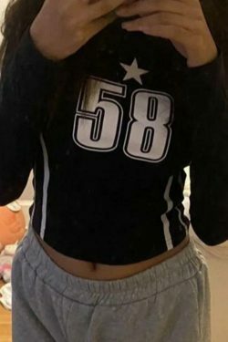 Y2K Aesthetic Number Print Cropped Long Sleeve Tee