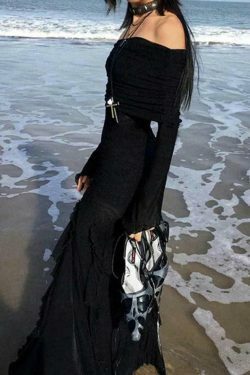 Y2K Aesthetic Off-Shoulder Maxi Dress with Ruffle Detail and High Slit