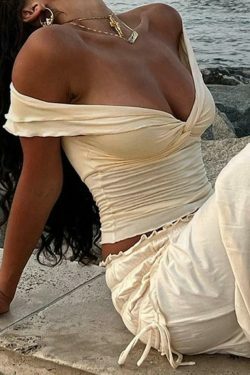 Y2K Aesthetic Off-Shoulder Twist Tee: Coquette & Grunge Style, Cute Tops for Women