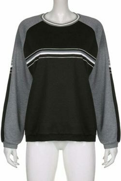 Y2K Aesthetic Oversize Black Sweatshirt with Edgy Stripe Print