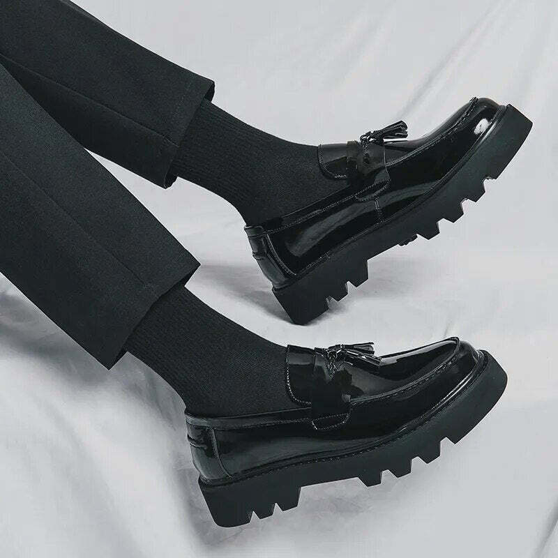 Y2K Aesthetic Patent Tassel Loafers - Coquette Grunge with Old Money E Y2K Aesthetic Patent Tassel Loafers - Coquette Grunge with Old Money E