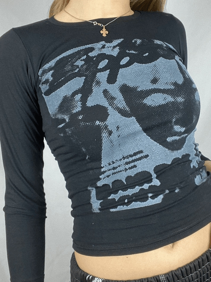 Y2K Aesthetic Pixel Face Print Long Sleeve Tee for Women - Coquette & Grunge Style Fashion Y2K Aesthetic Pixel Face Print Long Sleeve Tee for Women - Coquette & Grunge Style Fashion