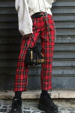 Y2K Aesthetic Red Plaid Cargo Skirt - Coquette Grunge Fashion for Women
