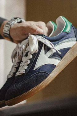 Y2K Aesthetic Retro Revival Sneakers for Niche Women Fashion