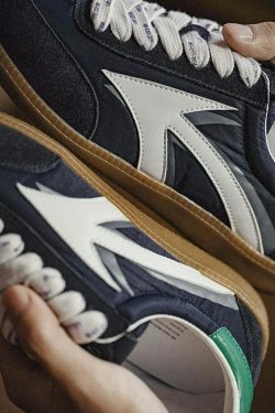 Y2K Aesthetic Retro Revival Sneakers for Niche Women Fashion