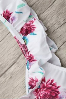 Y2K Aesthetic Ruffled Floral Swimsuit for Women - Coquette Style Grunge Fashion with a Chic Pl