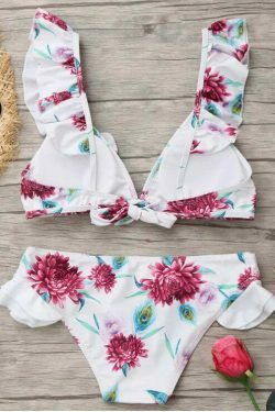 Y2K Aesthetic Ruffled Floral Swimsuit for Women - Coquette Style Grunge Fashion with a Chic Pl