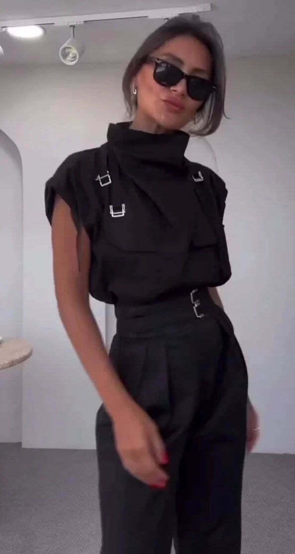 Y2K Aesthetic Slim-Fit Suit with High-Neck Vest for Niche Women Fashion Y2K Aesthetic Slim-Fit Suit with High-Neck Vest for Niche Women Fashion