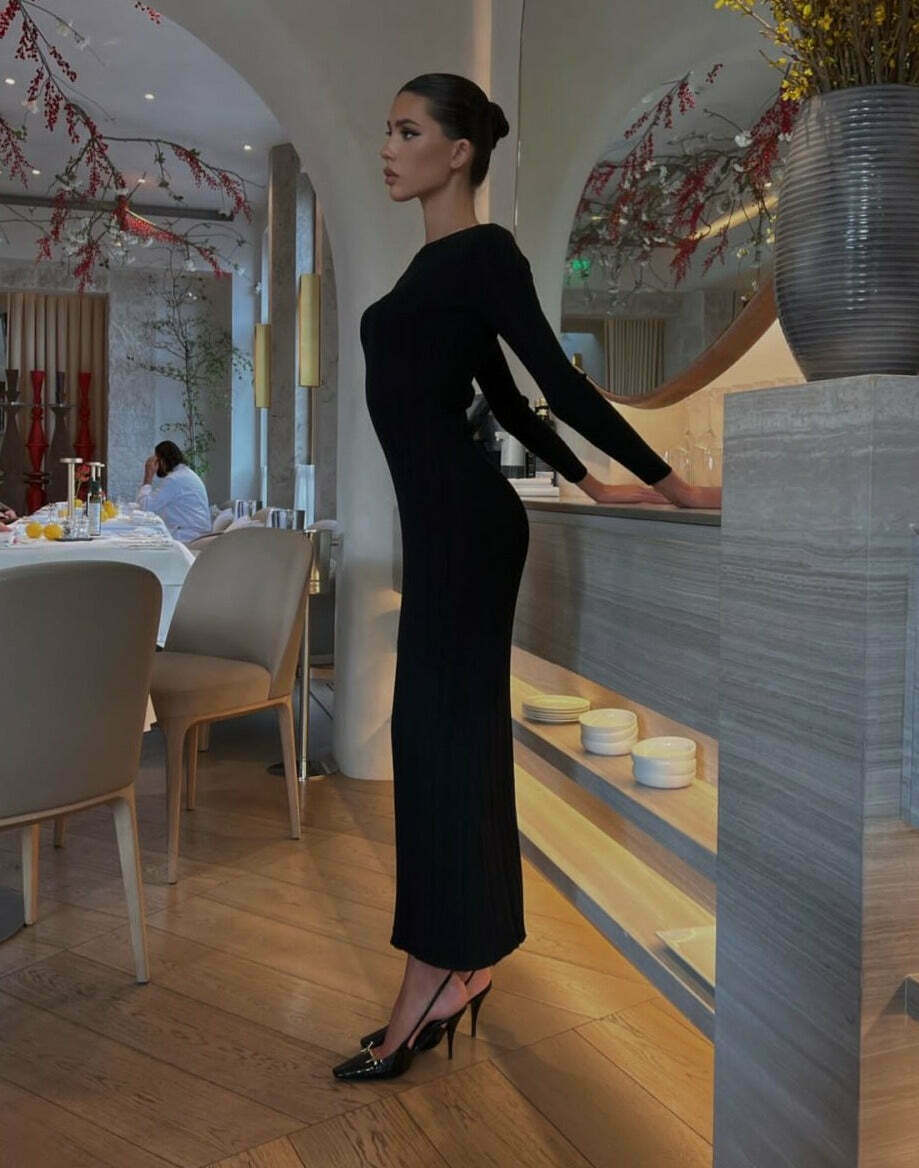 Y2K Aesthetic Slim Knitted Long Dress - Coquette & Grunge Style Women's Fashion Y2K Aesthetic Slim Knitted Long Dress - Coquette & Grunge Style Women's Fashion