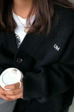 Y2K Aesthetic Solid Color V Neck Loose Cardigan - Coquette Style Grunge Fashion Women's Sweater