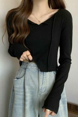 Y2K Aesthetic Solid V-Neck Slit Hem Long Sleeve Knit Sweater