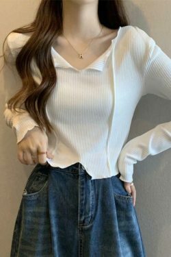 Y2K Aesthetic Solid V-Neck Slit Hem Long Sleeve Knit Sweater