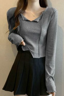 Y2K Aesthetic Solid V-Neck Slit Hem Long Sleeve Knit Sweater