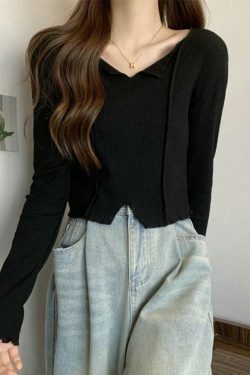 Y2K Aesthetic Solid V-Neck Slit Hem Long Sleeve Knit Sweater